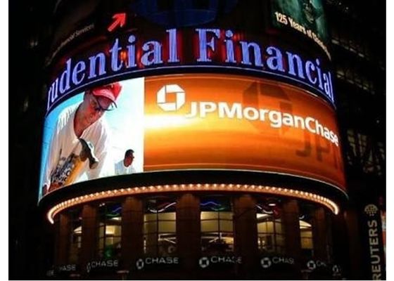 防水IP65屋外の導かれた表示P5.95 500x1000mmキャビネット サイズ