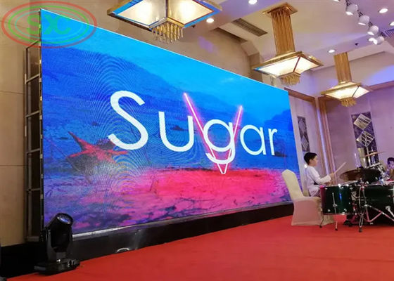 P5 屋外 フルカラー LED 型 鋳型 アルミ スクリーン 43222 点/平方メートル 密度