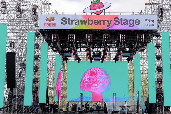 お買い得 P2.5 屋内・屋外広告 フルカラーHD LEDレンタルスクリーン 大型メディア壁 COB オンライン