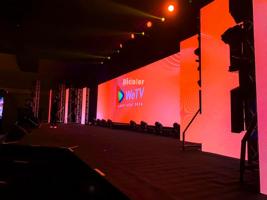 フル カラーSMD2121屋内RGB LED表示使用料P4 768X768mmのサイズ