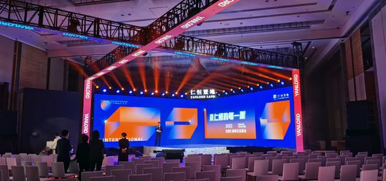 フルカラー ファインピッチLEDディスプレイ 320X160mm モードルサイズ 256*128 モジュール解像度