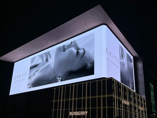 ビデオディスプレイ機能 屋外フルカラーLEDディスプレイ AC 110/220V入力電圧と320x160mmモジュールサイズ