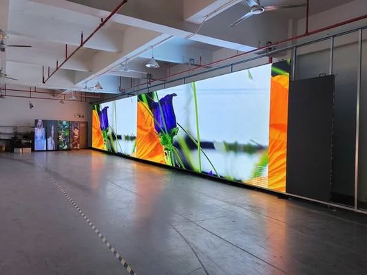 RGB 3in1 ピクセル配置 屋外フルカラー LED 壁 SMD2121 封装