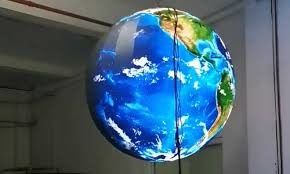 ISO認証された320*160mmのモジュールサイズと省エネ技術を持つ球体LEDスクリーン