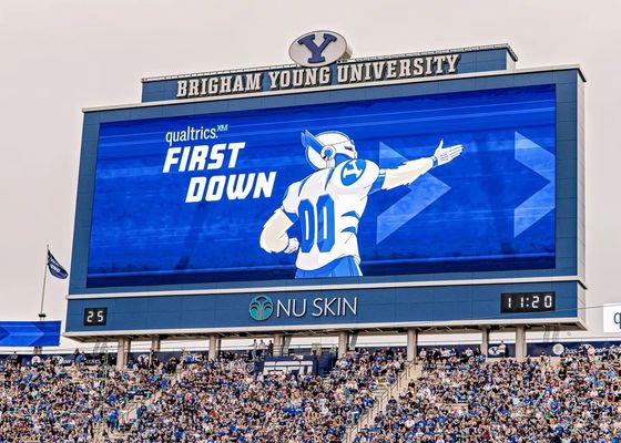 2mm Smd2727/2525/1921 LED 形状 サイズ 120°/60° ビューアングルのLEDスクリーン