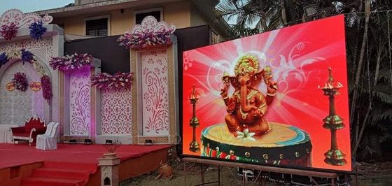 カスタマイズされたスクリーンサイズ レンタル LED ディスプレイ 鋳型アルミキャビネット素材とSMD2121LEDランプ