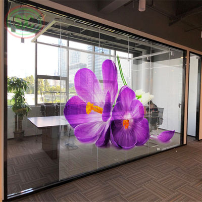 広告の未来を体験する 魅力的な透明LEDディスプレイ