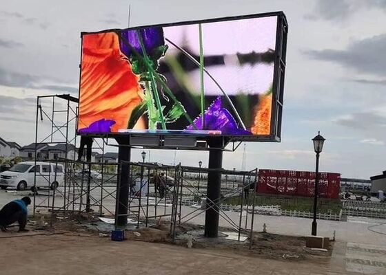 P6 防水 屋外 LED ディスプレイ 3840Hz リフレッシュレート