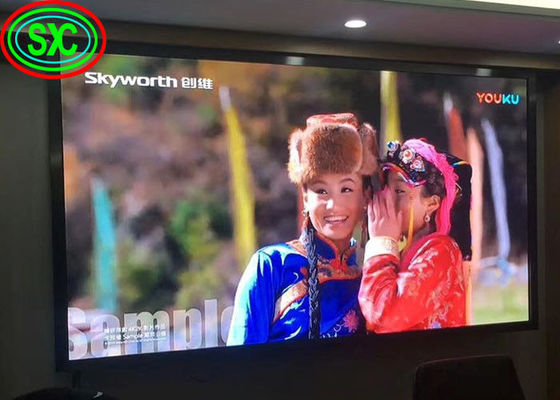 1200cd/m2 明るさ P4 LED ビデオ ウォール ディスプレイ SMD2121 高リフレッシュレート 3840hz 室内フルカラー LED ディスプレイ