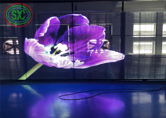 お買い得 1x4スキャン駆動方式とSMD2525 LED標準を採用した、明るく鮮やかな表示性能の透明LEDスクリーン オンライン