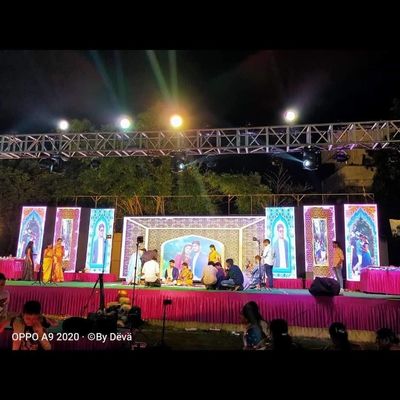 フルカラーステージ LED ダイ・カスト アルミニウムスクリーン 舞台背景 27777点/平方メートル