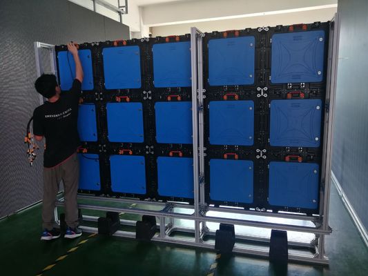 お買い得 屋内P5レンタル スクリーン640x640mmのデジタル表示装置 アルミニウム スクリーンは印板ビデオLEDスクリーンの壁を導いた オンライン