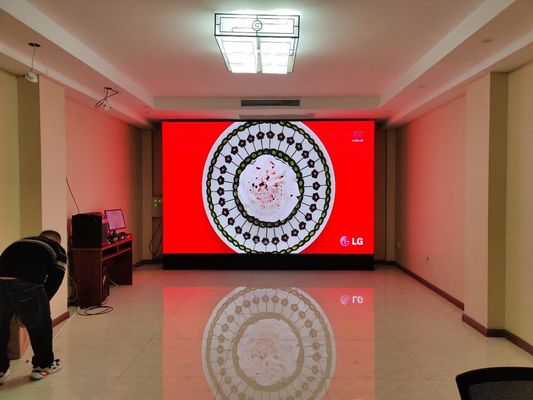 お買い得 P3 室内フルカラーLEDディスプレイ 高明るさと調整可能なホワイトバランス ステージに最適 オンライン