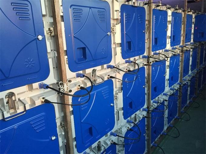 FCC 5500nitsの屋内広告は表示P3.91 P4.81を導いた 8