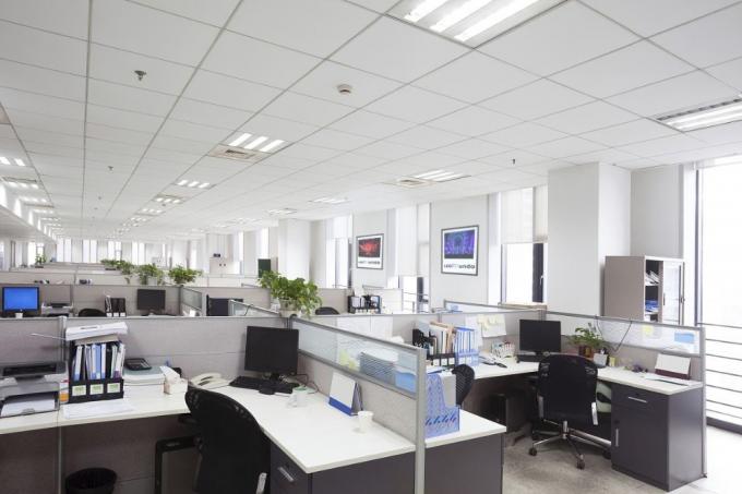 Novastar Linsn制御使用料を広告するための屋内フル カラーのLED表示 5